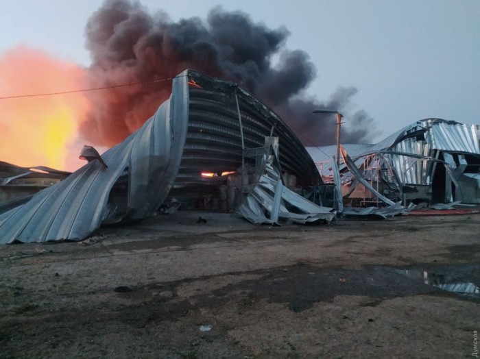 Последствия ракетной атаки по зерновому терминалу в Одесской области, фото: «Думская»