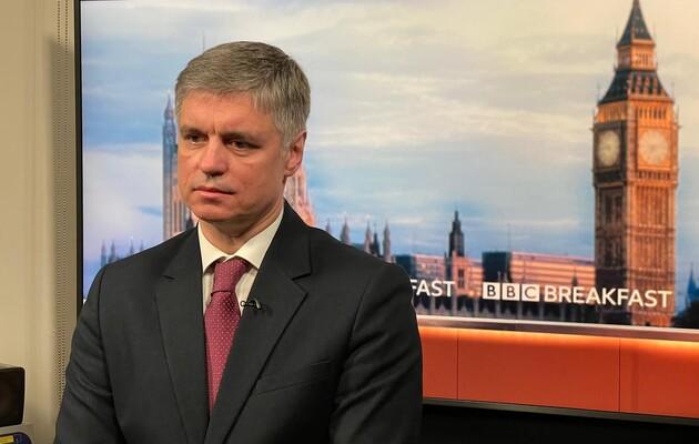 Борис Джонсон назвал Пристайко великим послом Украины и другом Британии