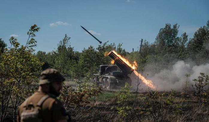 Сирський про фронт - Відбиваємо численні штурми, жодної позиції не втрачено