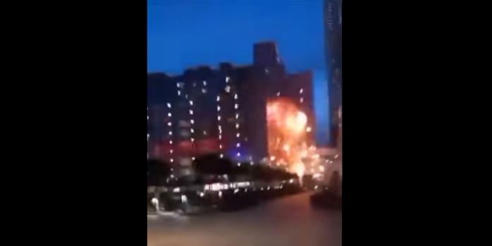 Последствия попадания беспилотника в Москве, скриншот видео