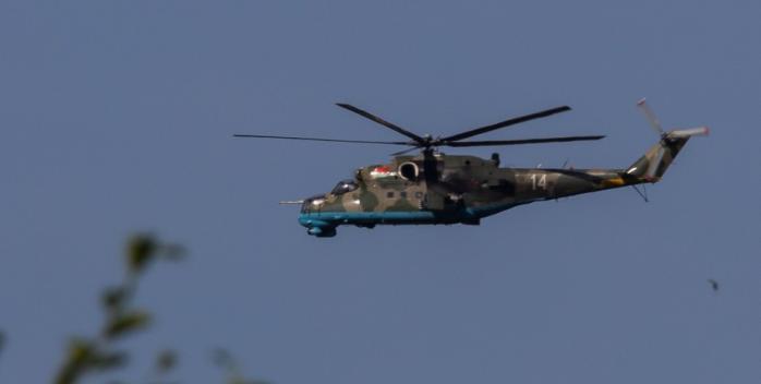 Польща перекинула ударні гелікоптери на кордон з білоруссю