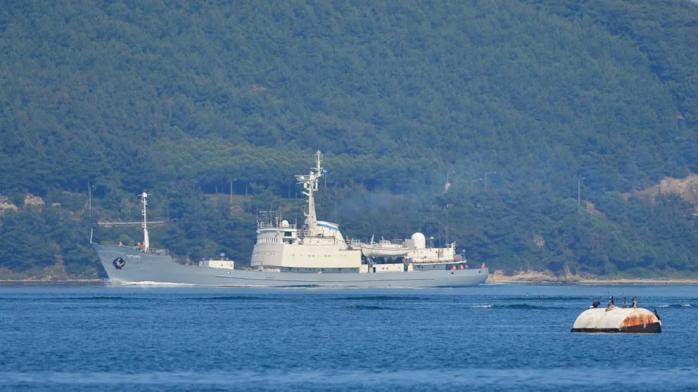 ВМС НАТО супроводжували розвідувальний корабель рф у Балтійському морі
