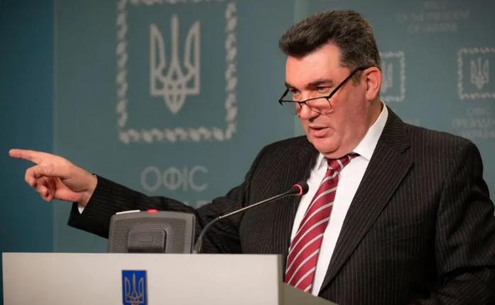 Данилов назвал четыре группы пророссийских олигархов, планировавших захватить власть