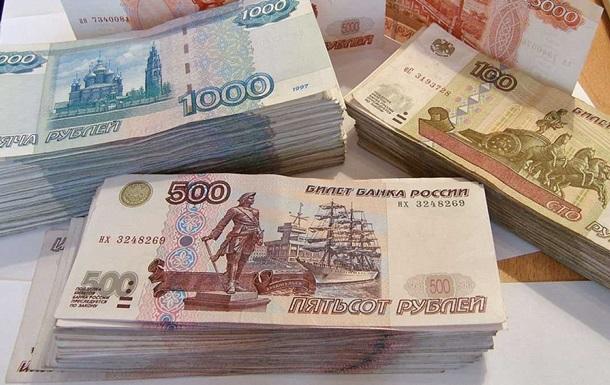 Курс долара піднявся вище 100 рублів