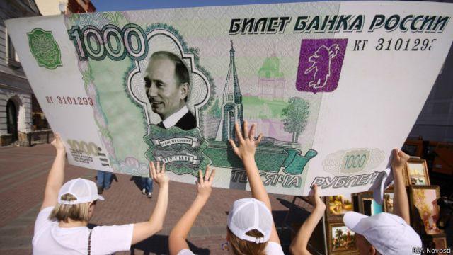  путін бореться з девальвацією рубля, "нагинаючи" бізнес 