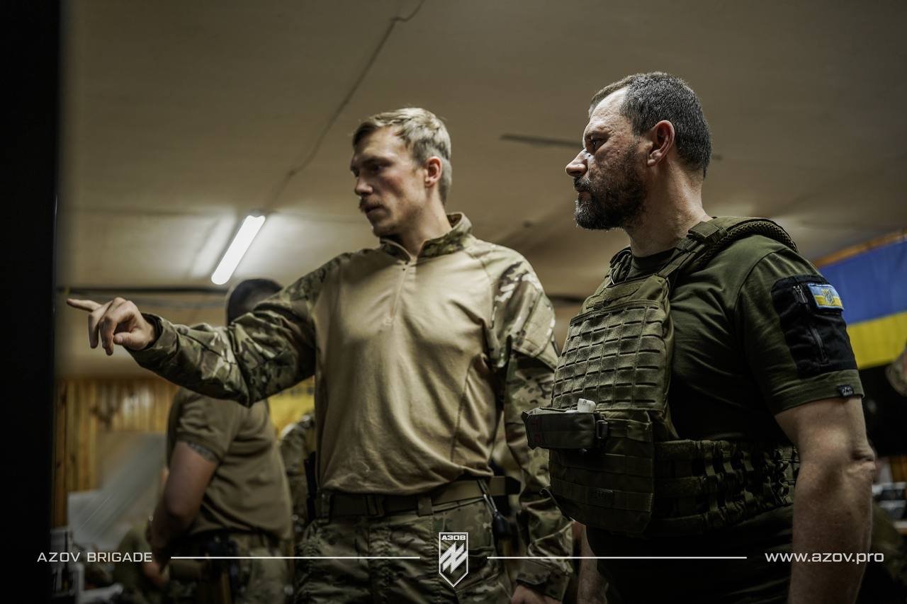 Звільнений із полону командир «Азова» Прокопенко знову на фронті 