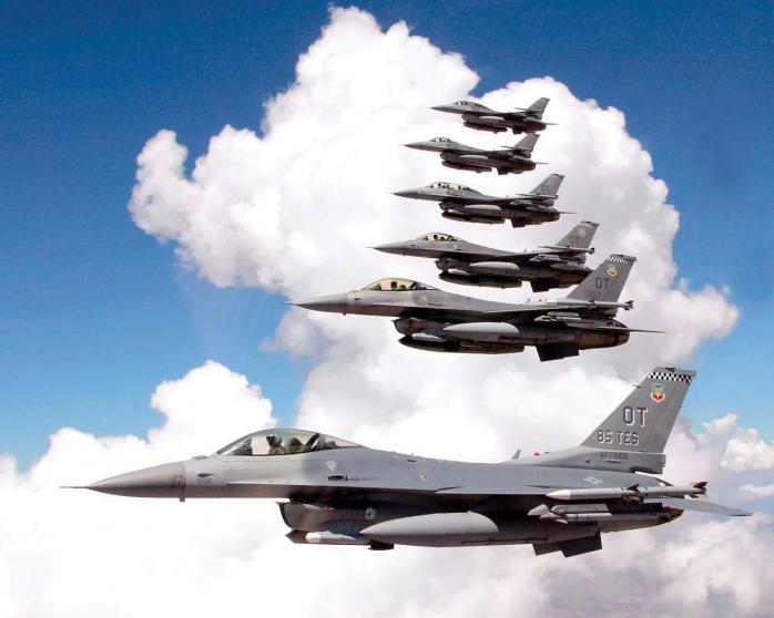 Ще одна країна НАТО тренуватиме українських пілотів на F-16