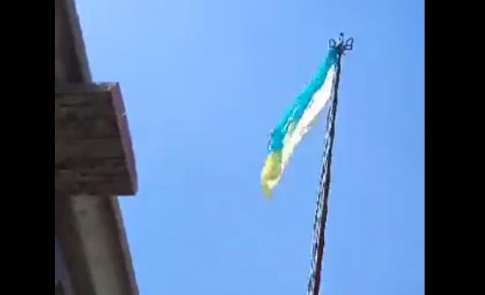 ВСУ подняли флаг на Херсонщине - "Трансляция с левого берега Днепра" 