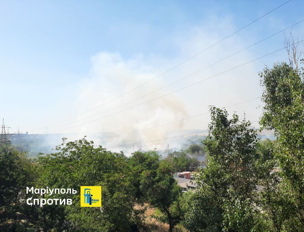 Партизани підпалили базу окупантів в Маріуполі. Фото: Маріупольський спротив