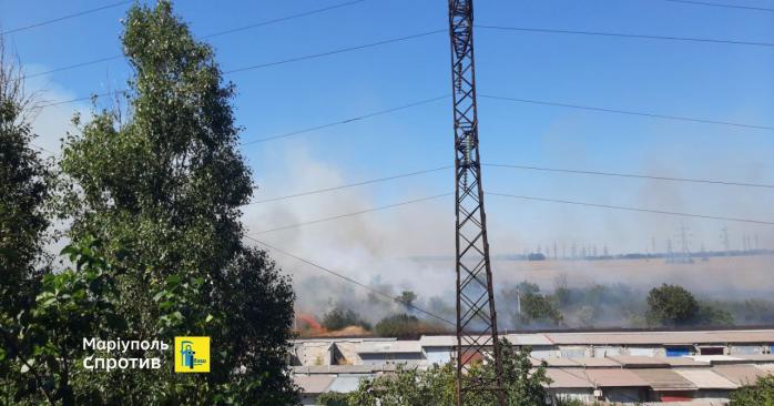 Партизани підпалили базу окупантів в Маріуполі. Фото: Маріупольський спротив