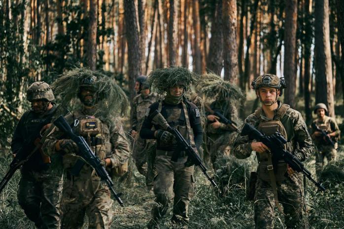  Оккупанты развернули резервную армию в Луганской области, чтобы перебросить оттуда подразделения для защиты южного фронта