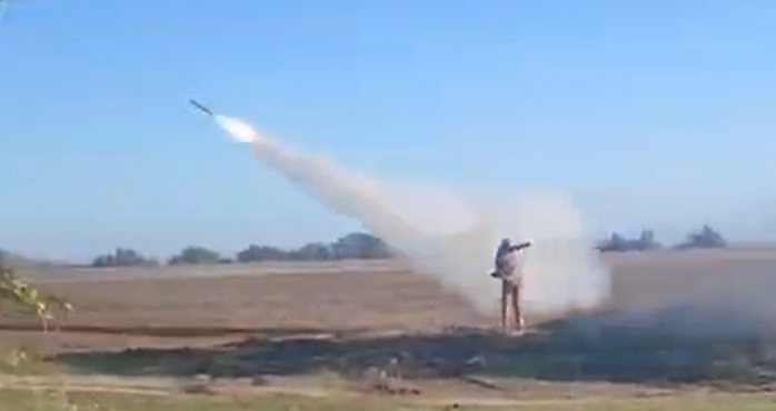 Военные показали видео сбития российской ракеты в Киевской области со "Стингера"