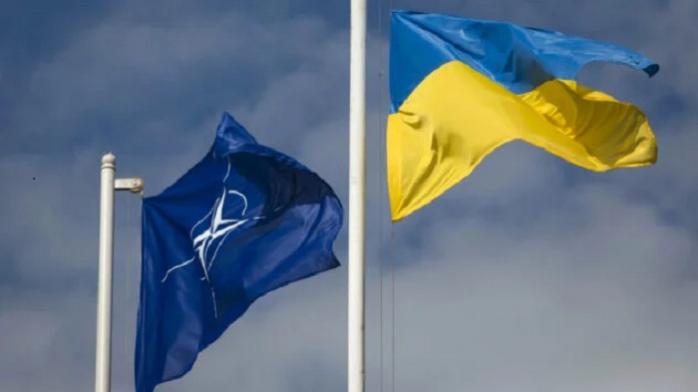 Экс-генсек Альянса: Украина должна быть в НАТО и Евросоюзе