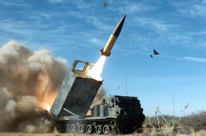 CNN: Байден скоро ухвалить рішення про передачу далекобійних ракет ATACMS ЗСУ