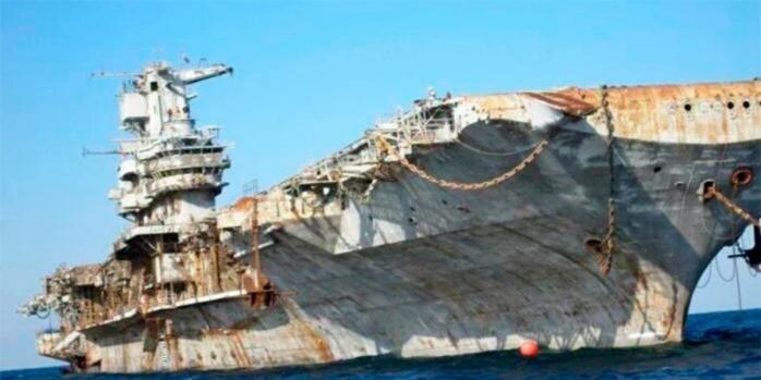На бойовому чергуванні у Чорному морі перебувають шість військових кораблів рф, фото: Myc.News