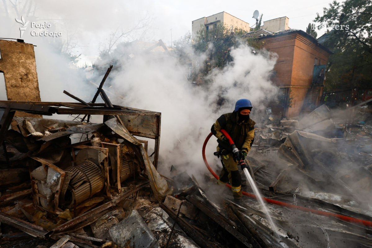 Агентство Reuters показало фото наслідків російської атаки на Київ