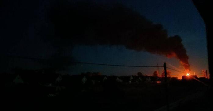 Взрывы прогремели на подстанции в Брянской области россии. Фото: соцсети