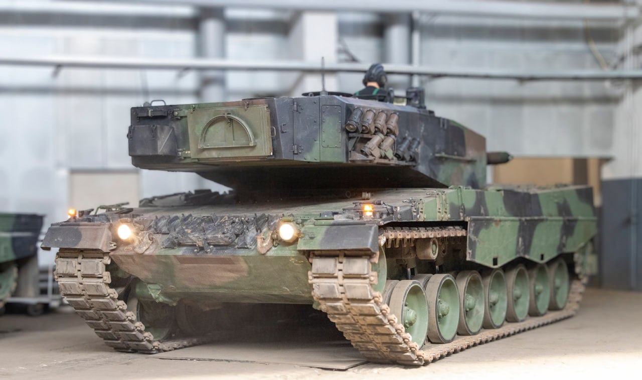 Польща відремонтувала перші українські танки Leopard 2
