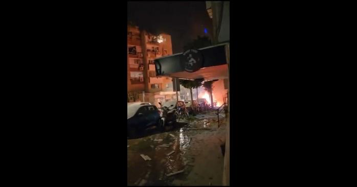 Последствия обстрела Тель-Авива, скриншот видео