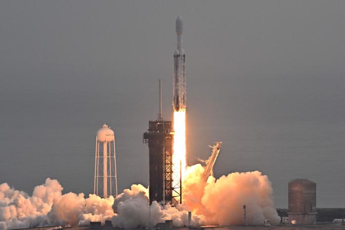 SpaceX и NASA запустили миссию к астероиду, расположенному между Марсом и Юпитером