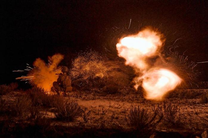 Ночные удары САУ останавливают штурмовиков рф возле Бахмута 