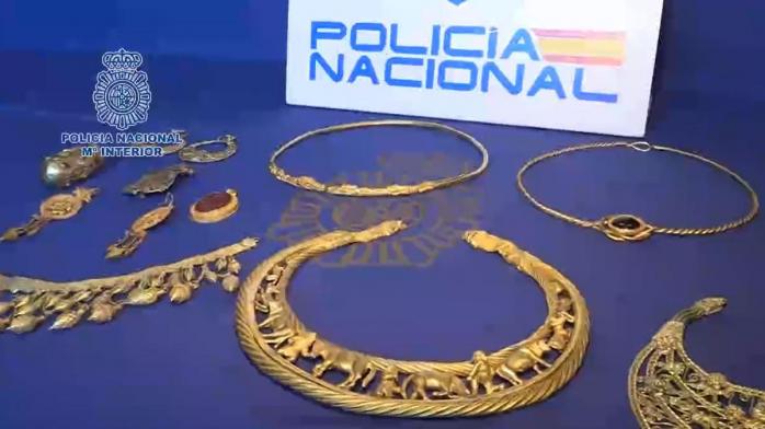 Испания конфисковала похищенные из Украины старинные золотые изделия на 60 миллионов евро