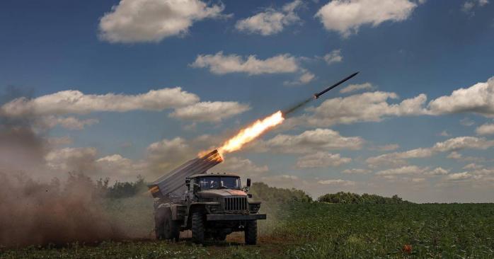 Бійці ГУР знищили склад озброєнь окупантів у Донецьку. Фото: