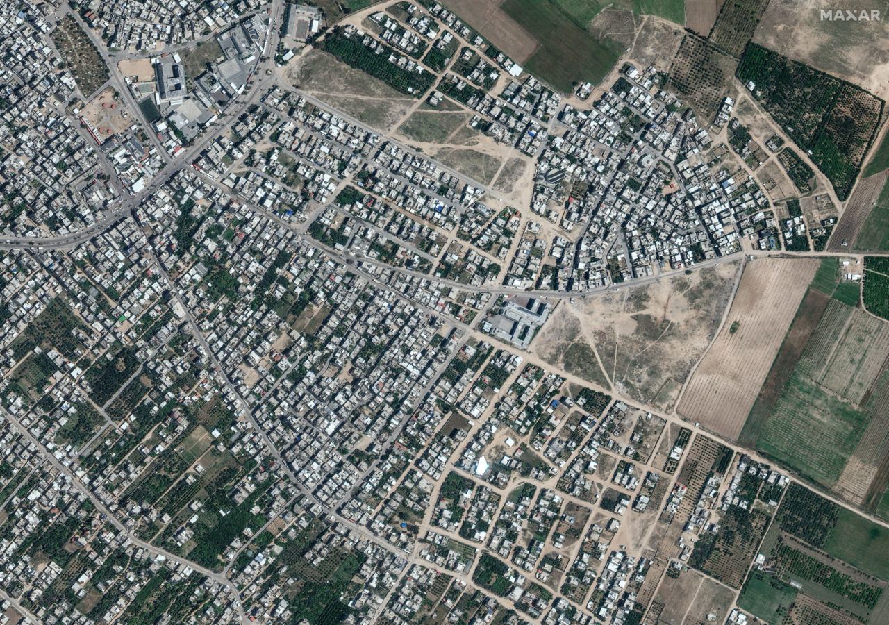 Райони Гази до та після масованих ізраїльських ударів. Фото: Maxar