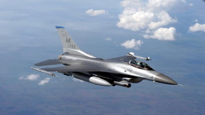 Американські винищувачі F-16. Фото: 