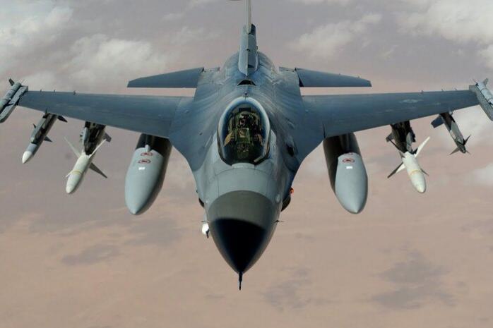 Учебный центр украинских пилотов на F-16 открывается возле Бухареста, первые самолеты уже в Румынии