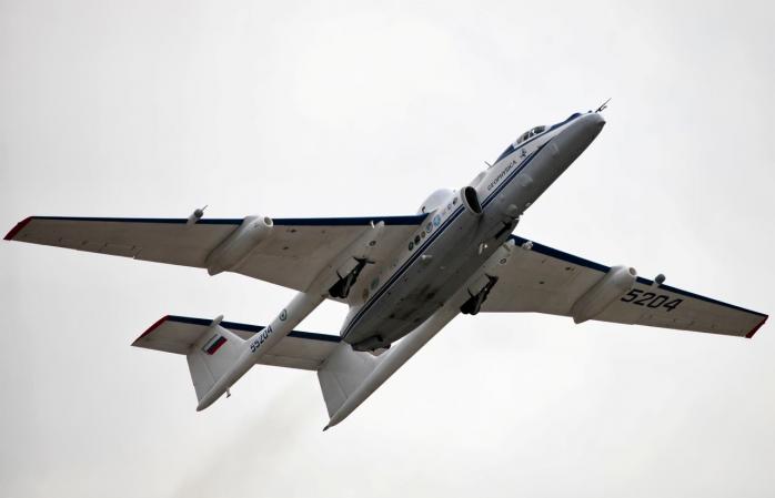 россия готовится использовать в войне против Украины редкий советский самолет-разведчик
