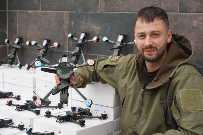 Військовим передали 3 тис. FPV-дронів. Фото: Михайло Федоров