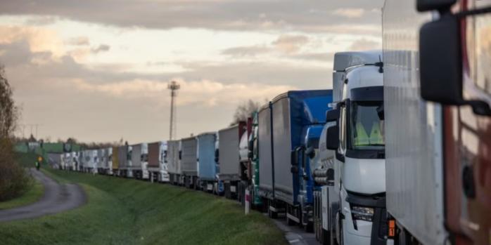 Страйк польських перевізників призвів до значних черг на кордоні, фото: «Радіо Свобода»