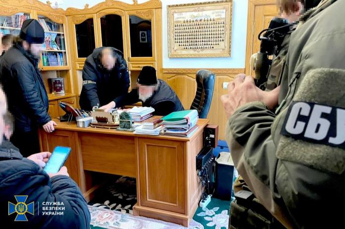 СБУ объяснила, почему пришла с обысками в Почаевскую лавру УПЦ МП