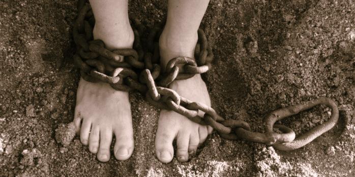 Более 250 случаев торговли людьми за время войны обнаружили правоохранители, фото: Vatican News