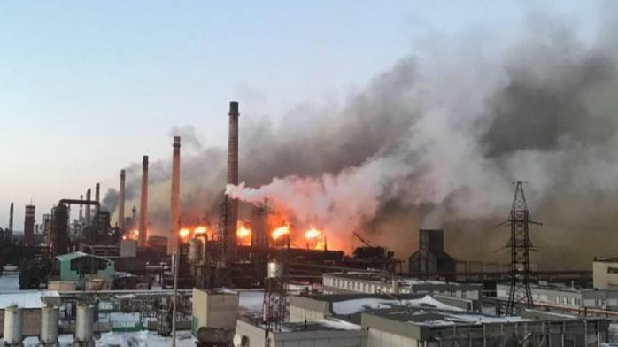 Из укрытия Авдеевского коксохимического завода эвакуировали 12 человек