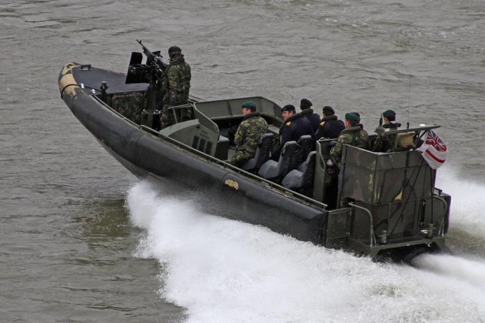 Морская коалиция Британии и Норвегии в дополнение к двум тральщикам передаст Украине 20 амфибий и 23 скоростных лодки