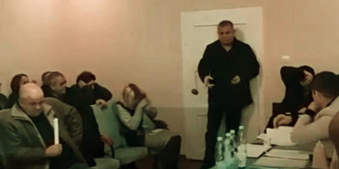 На Закарпатті депутат сільради підірвав гранати, скріншот відео