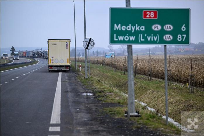На границе с Польшей разблокирован пункт пропуска «Медыка — Шегини»