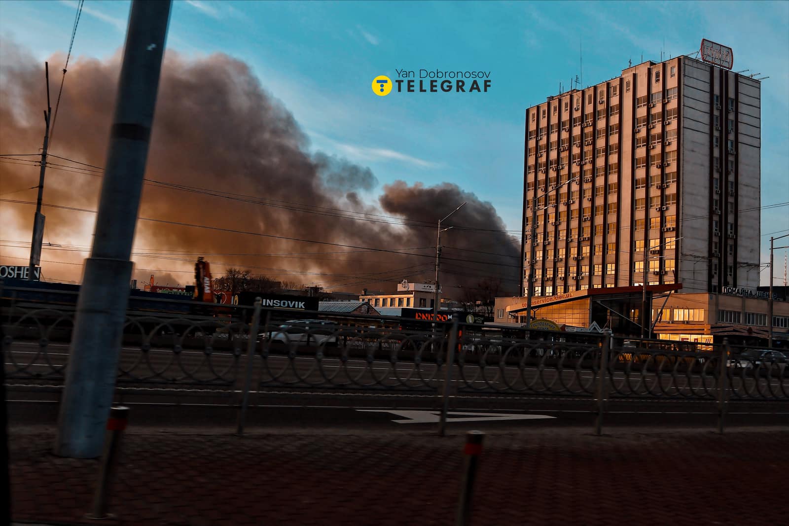 Київ після обстрілу російськими ракетами. Фото: Yan Dobronosov у Facebook