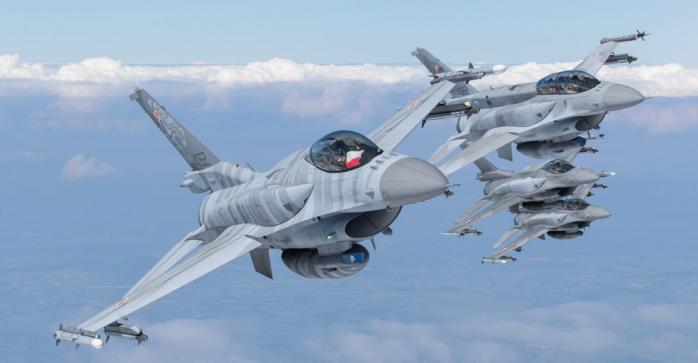 Польша поднимала в небо F-16 во время массированной ракетной атаки рф на Украину