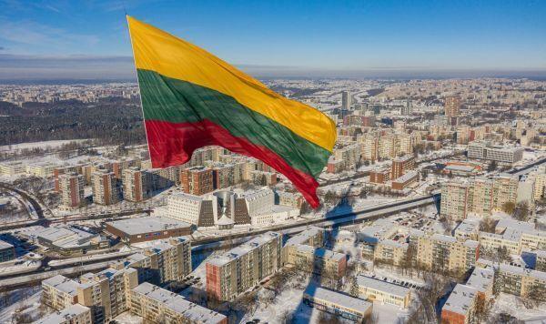 У Литві хочуть відмовитися від російськомовних шкіл в країні після стрілянини в одній з них
