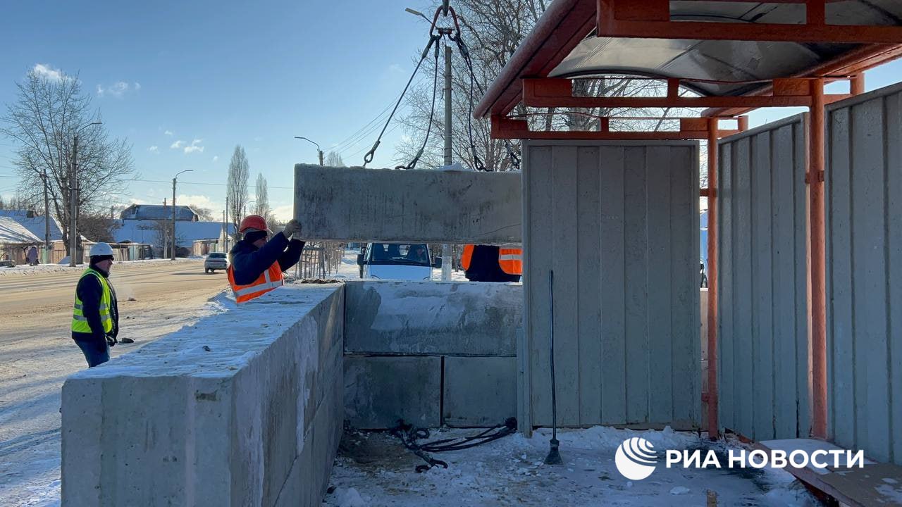 Укриття з бетону встановили в російському Бєлгороді. Фото: РІА «Новости»