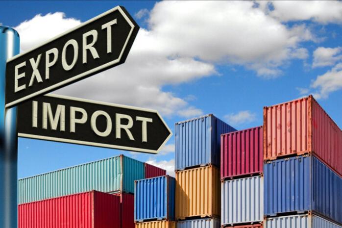 Варшава та Київ домовляються про імпортні ліцензії для обмеження надходження з України продуктів