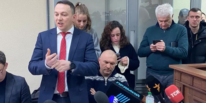 Игорь Мазепа и сторона защиты в Печерском суде Киева, фото: «Громадське»
