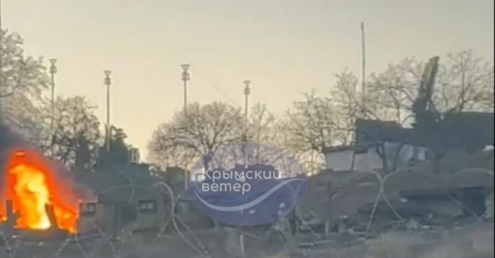 Наслідки авіаудару по авіабазі «Бельбек», фото: «Крымский ветер»