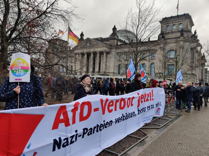 В Берлине на акцию против правого экстремизма вышли 150 тыс. человек
