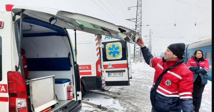 В Днепре из-за ночного обстрела закрыли школы. Фото: