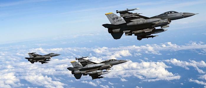 Нидерланды передадут Украине 24 истребителя F-16. Фото:
