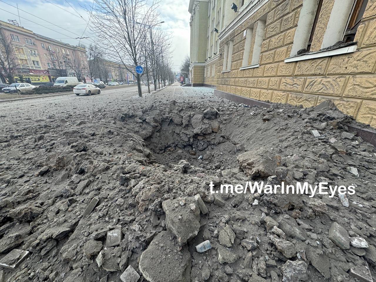 Вибух прогримів біля будівлі так званого уряду ДНР у Донецьку. Фото: «Новини Донбасу»